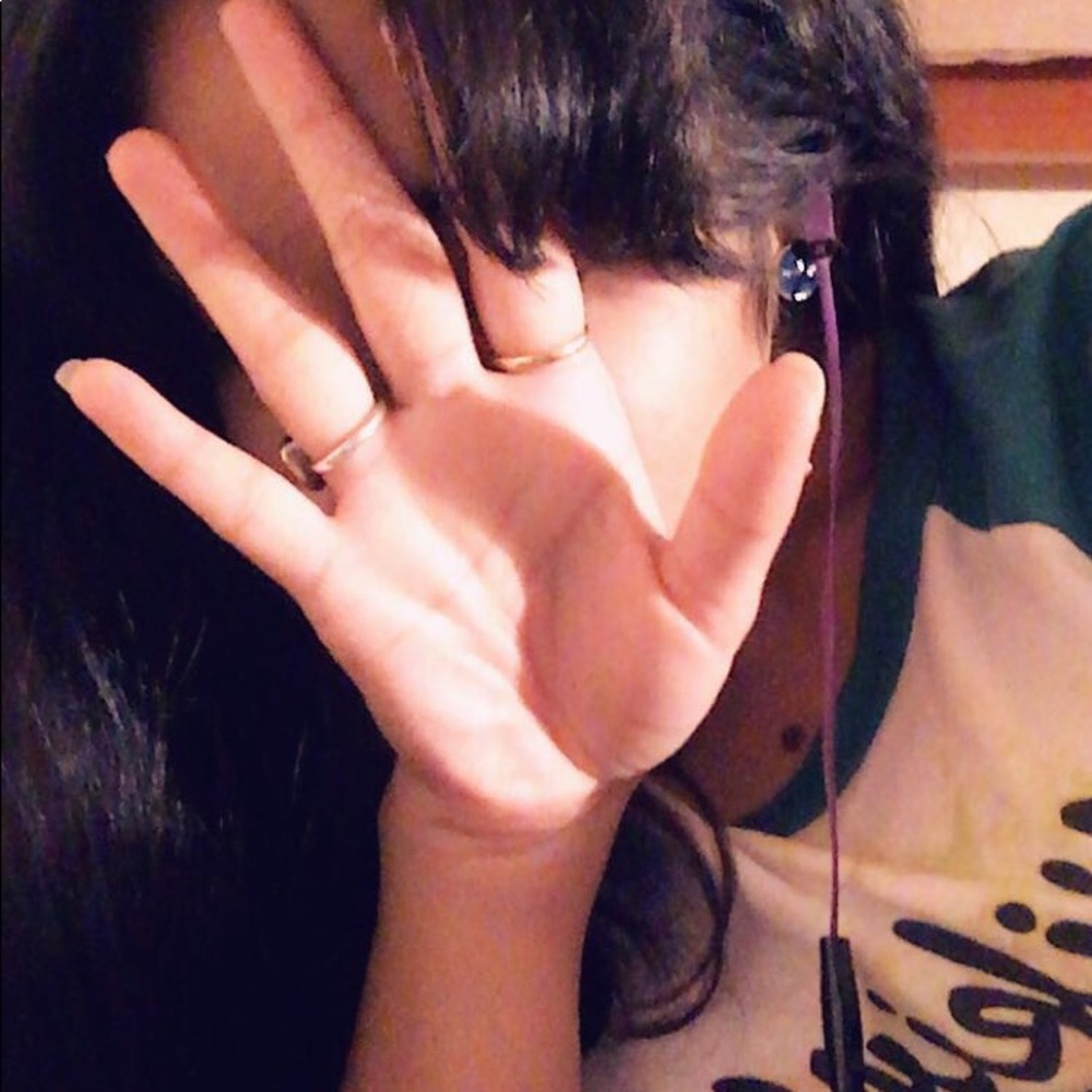 Meet your Posher, Rhea